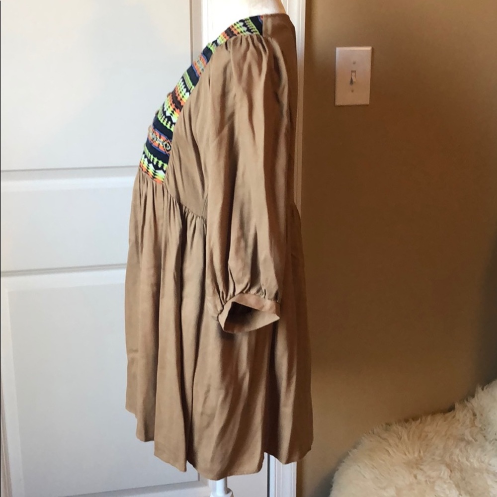 NWOT Umgee Tan 3/4 Sleeve Dress with Aztec Print - Picture 4 of 6